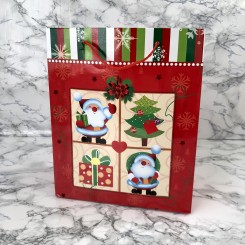 Gavepose med hank, Rød og grøn med julemænd og juletræ, lille